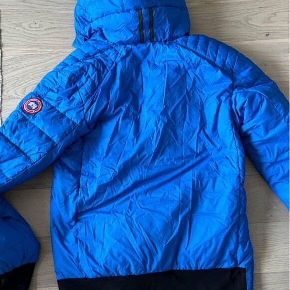 Canada Goose Puffer Jacket Medium Men’s - Picture 3 of 4